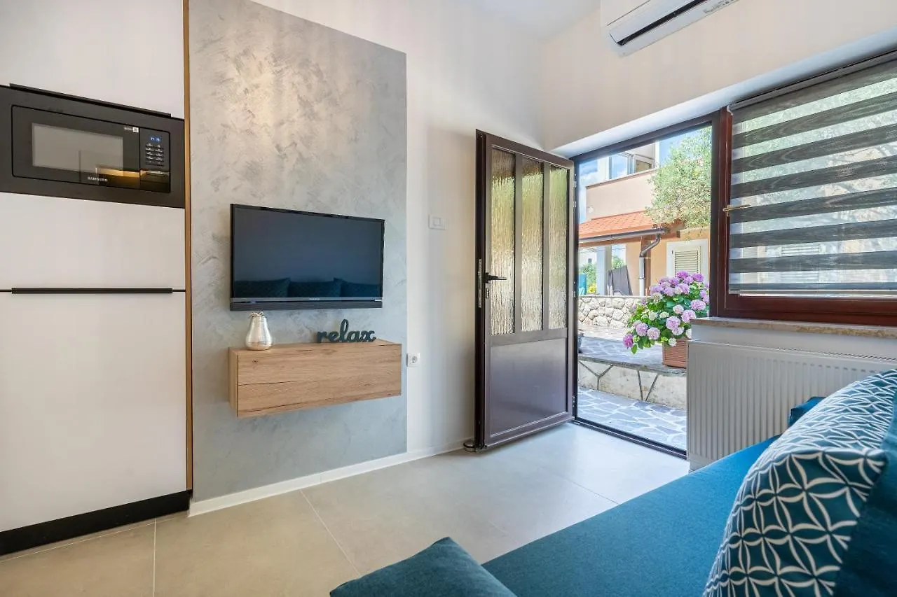 Apartments Ivanka Cres